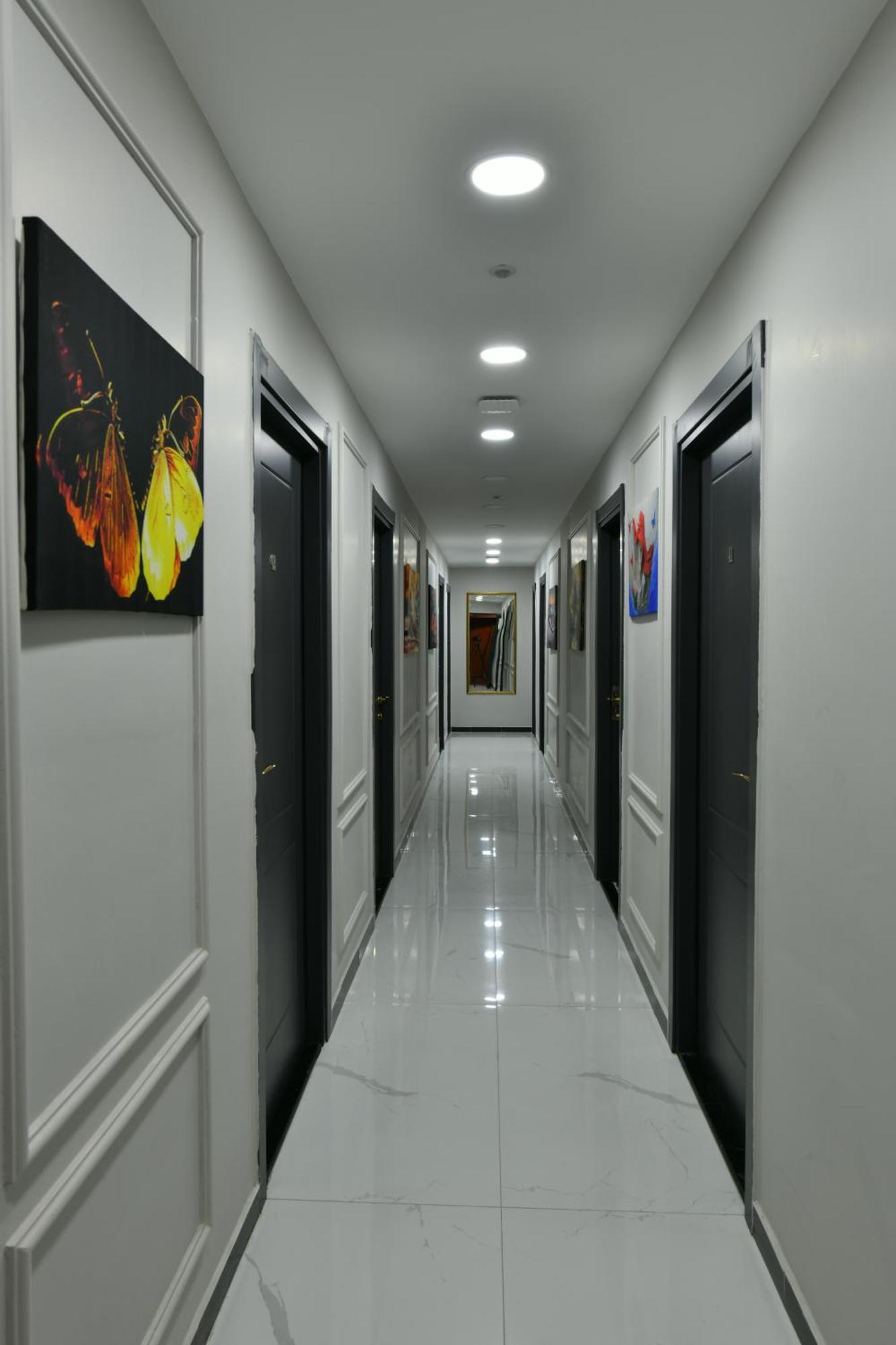 Port Hotel
