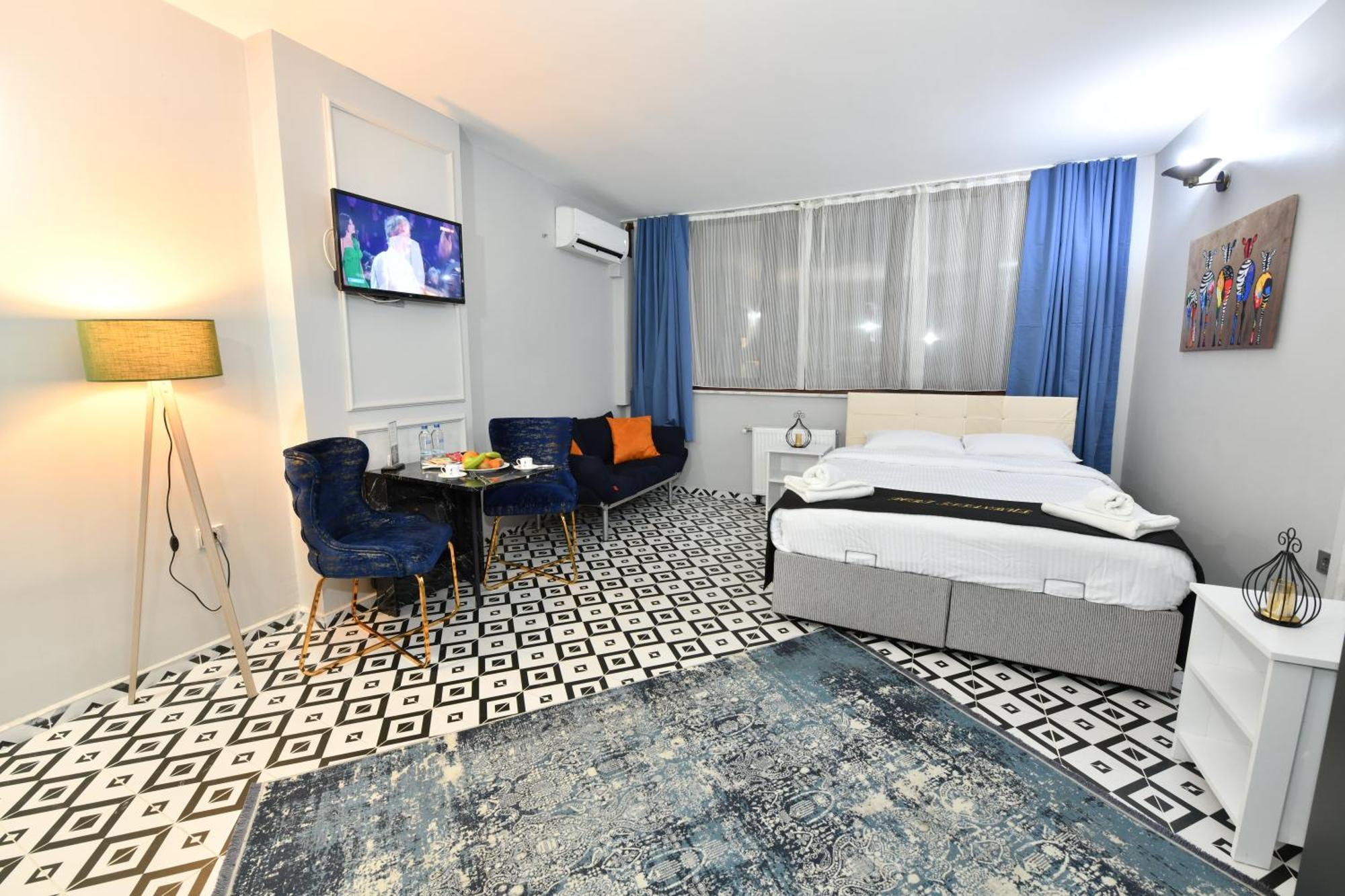 Otel Port *
