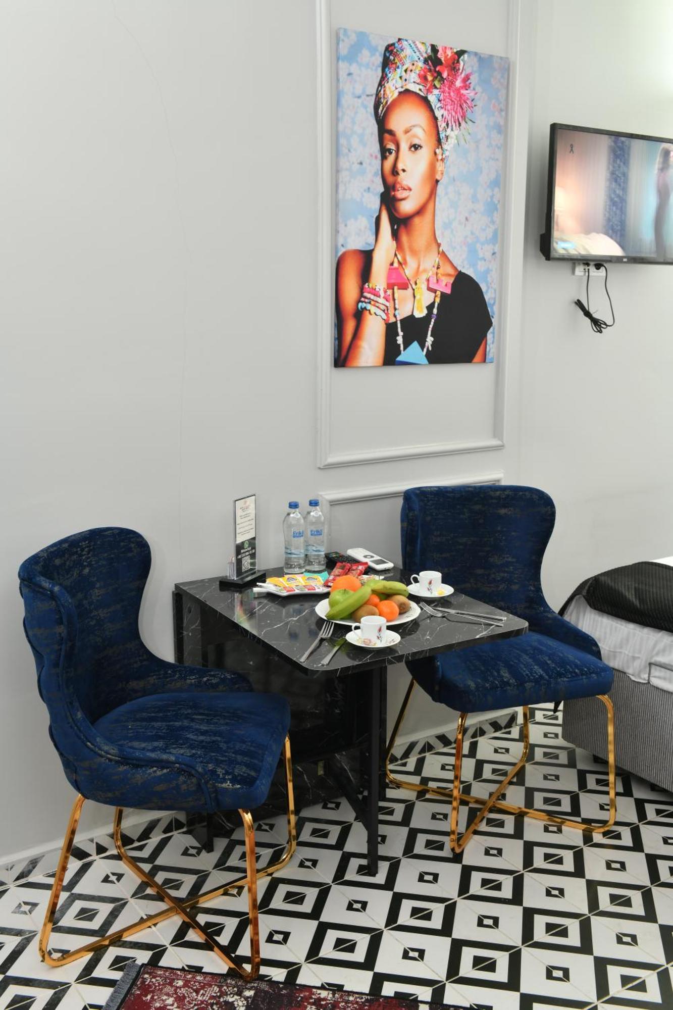 Port Otel *